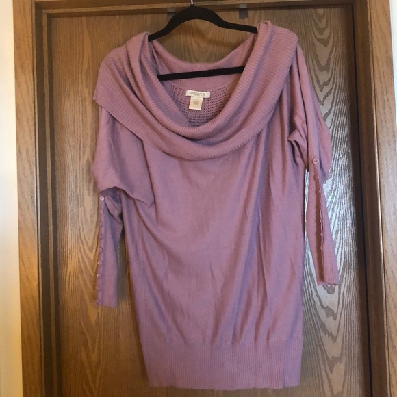 Pink off shoulder sweater - Picture 1 of 6